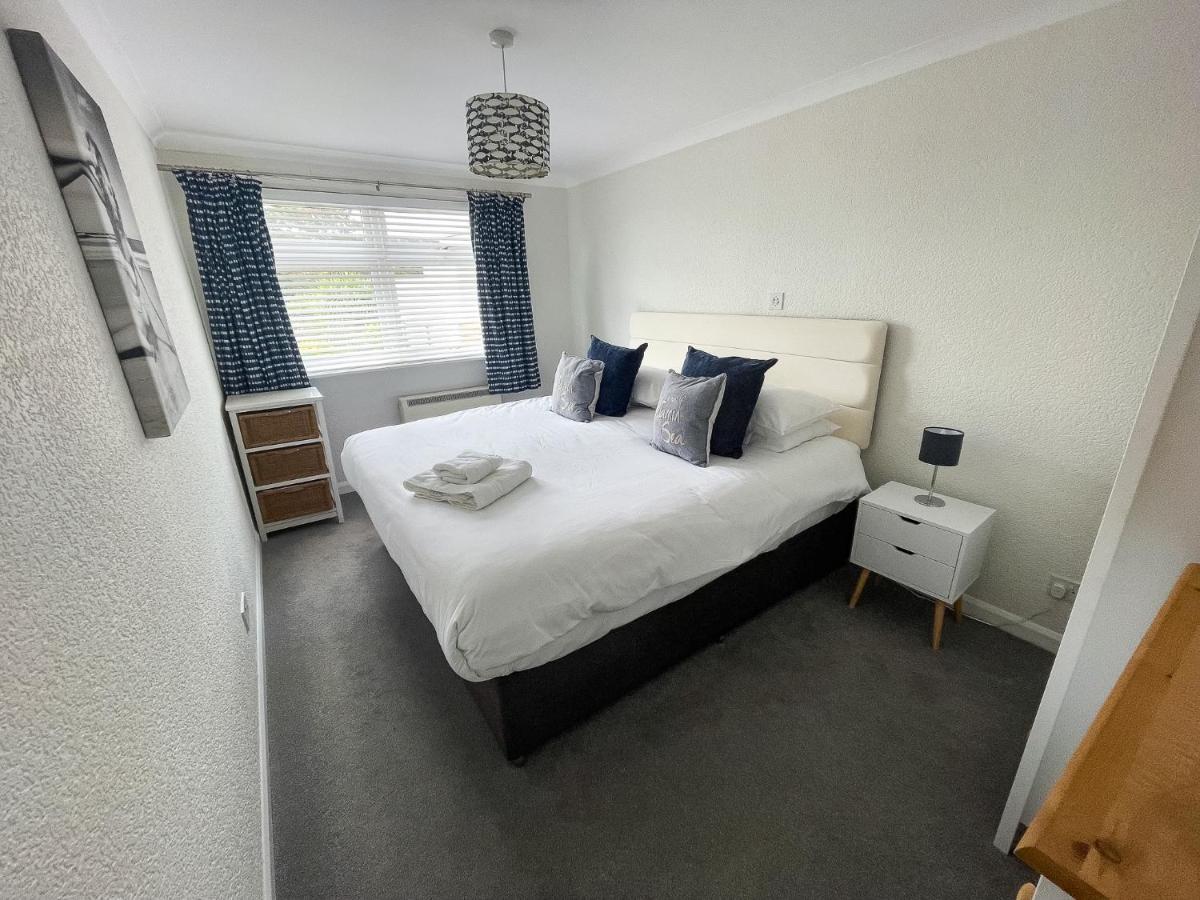 New Quay 1 Chatsworth Riverscape Apartments - Riverview Apartment In Great Location With Free Parking Overlooking The Gannel Just A Short Walk From Newquays Incredible Beaches And Local Amenities מראה חיצוני תמונה