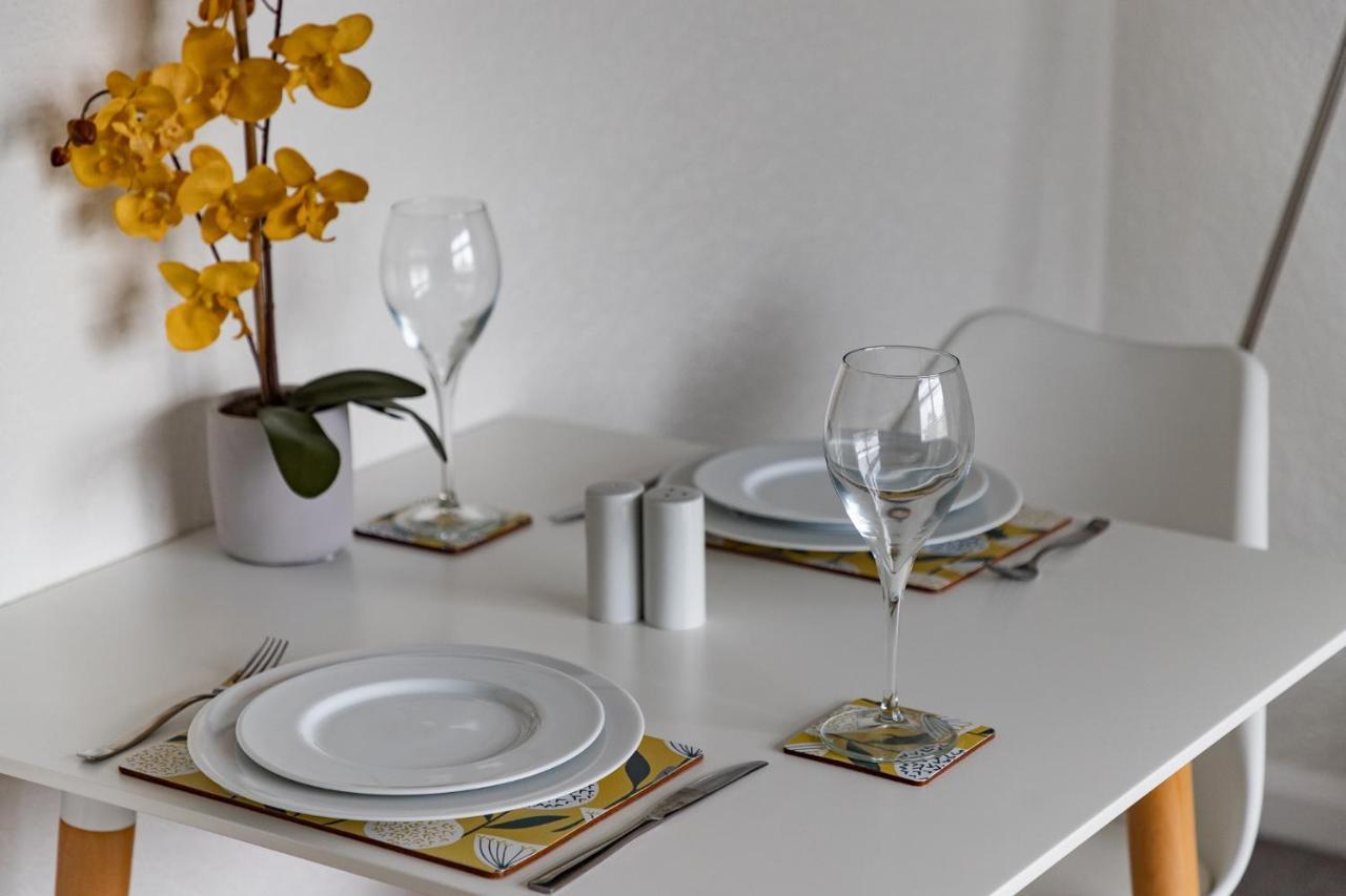 New Quay 1 Chatsworth Riverscape Apartments - Riverview Apartment In Great Location With Free Parking Overlooking The Gannel Just A Short Walk From Newquays Incredible Beaches And Local Amenities מראה חיצוני תמונה